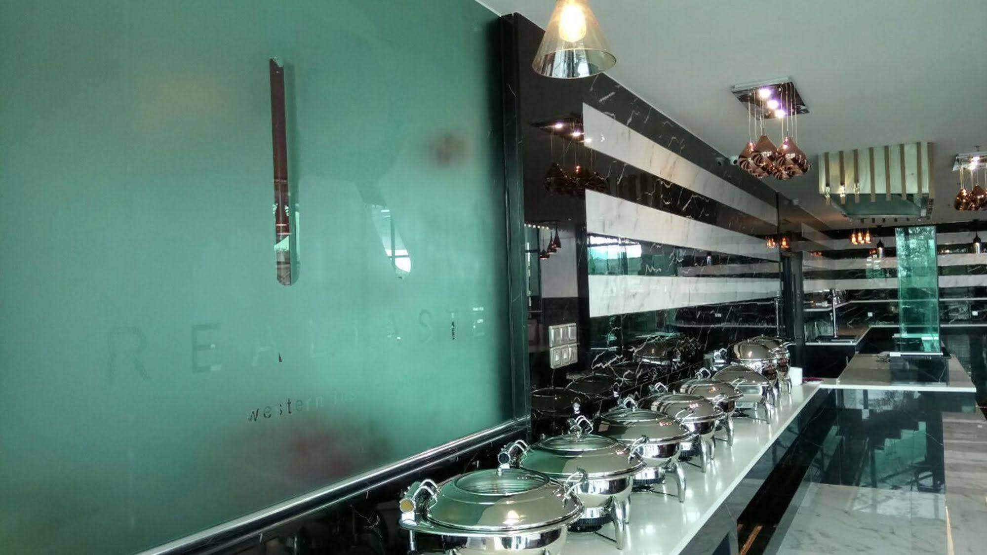 Purest Hotel Sungai Petani Bagian luar foto